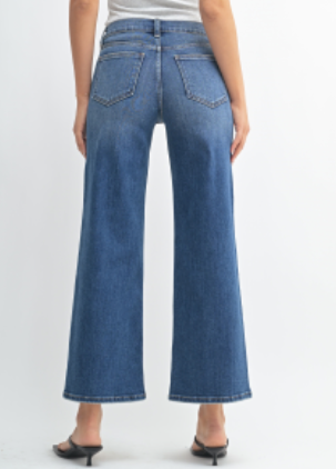 Relaxed Straight Leg Jeans