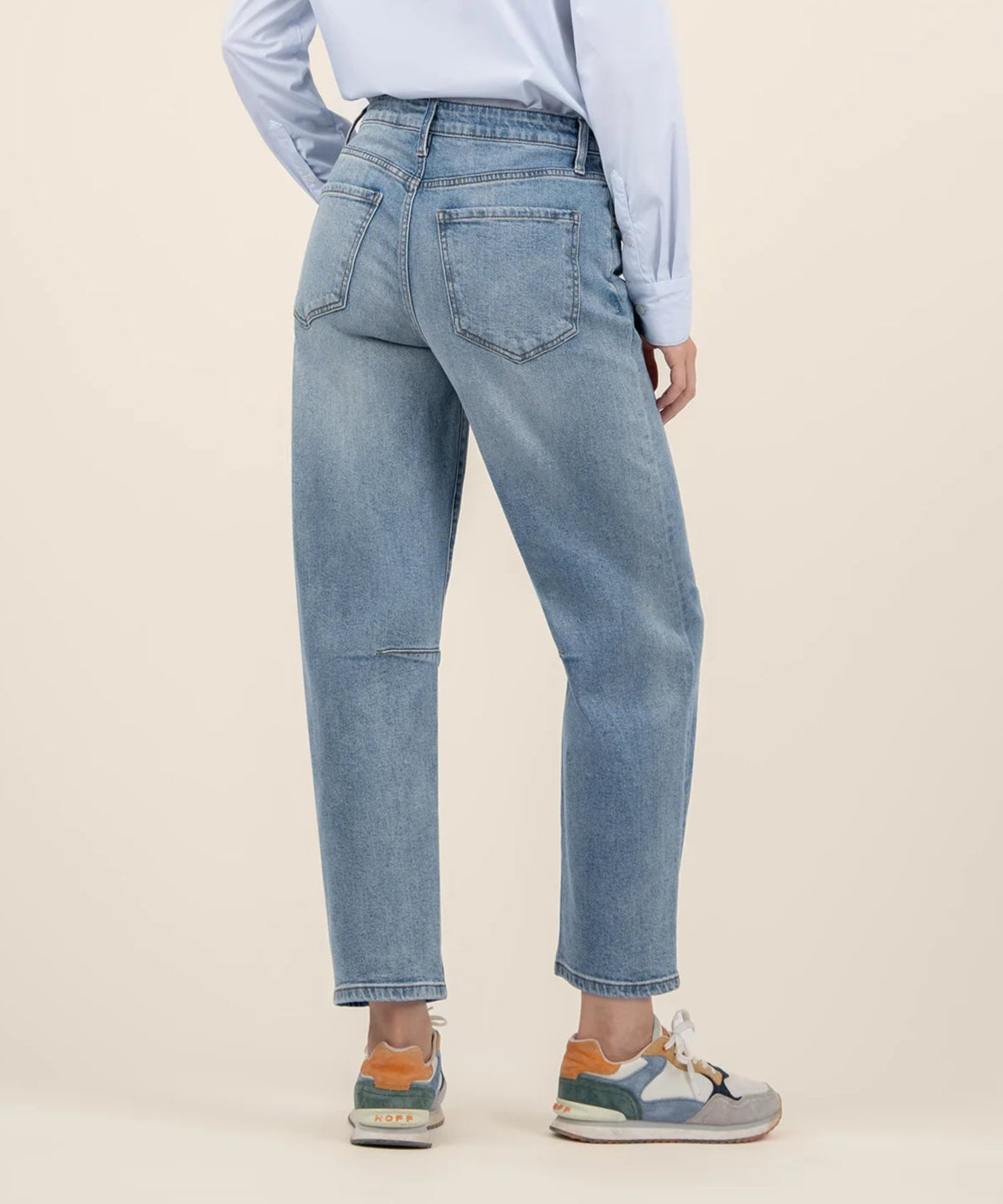Ashley Barrel Jeans