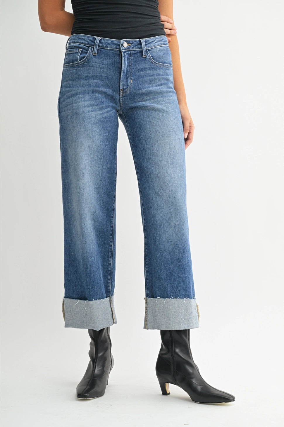 Scissor Cut Cuffed Jean