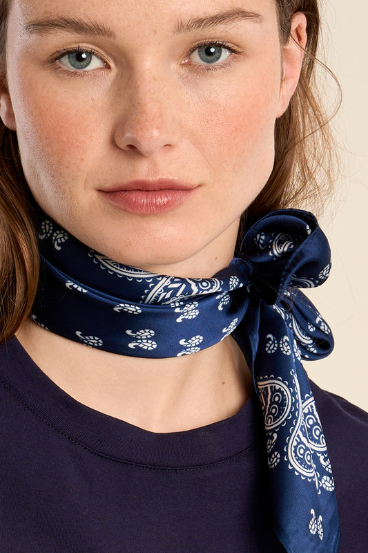 Silky bandana