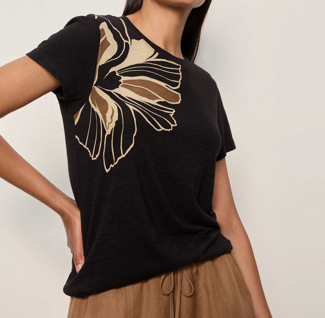 Lotus Tee